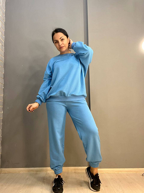 Костюм женский Quzen 470-471 свитшот и джогеры на резинке оверсайз, голубой, S Киев - изображение 6