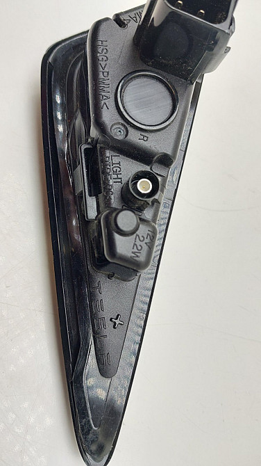 Камера-повторювач повороту правий до автомобіля Tesla Model 3 або Model Y Луцк - изображение 3