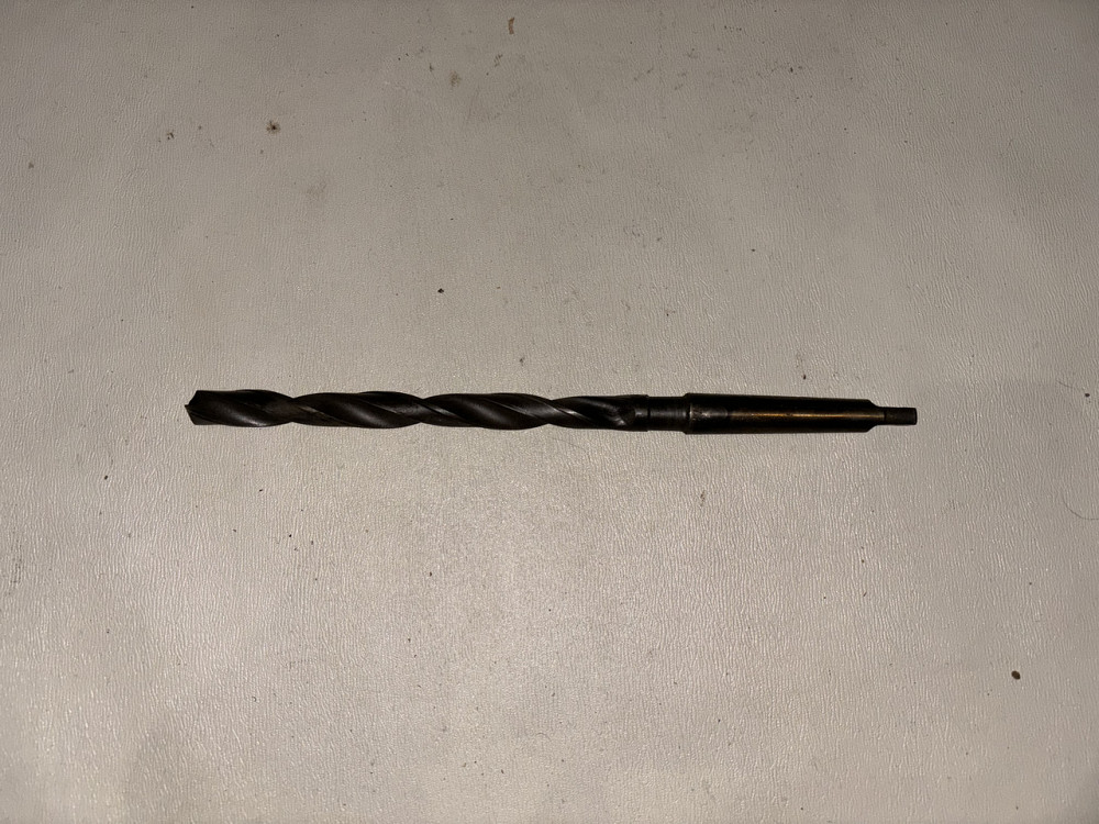 Сверло с коническим хвостовиком (удлиненное) 11.0 мм. Р6М5. СССР. Харьков - изображение 1