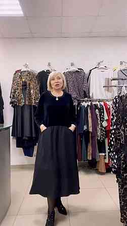 Жіноча стильна сукня батал вільного крою з кишенями дабл шовк + королівський велюр 54/58 Одеса