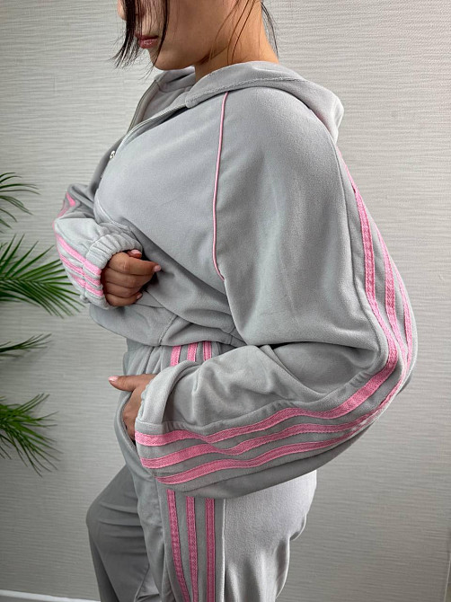 Жіночий стильний велюровий-плюшевий костюм двійка. Сірий, 42/44 Одеса - фото 5