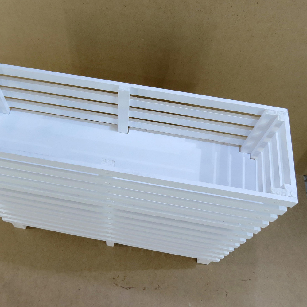 Кашпо на стойке 