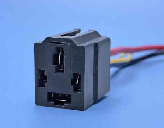 Разъем реле 70А пластиковый 4-контактный с проводом, разъем реле стартера ВАЗ 1118 -2170 (пр-во Украина) Харьков