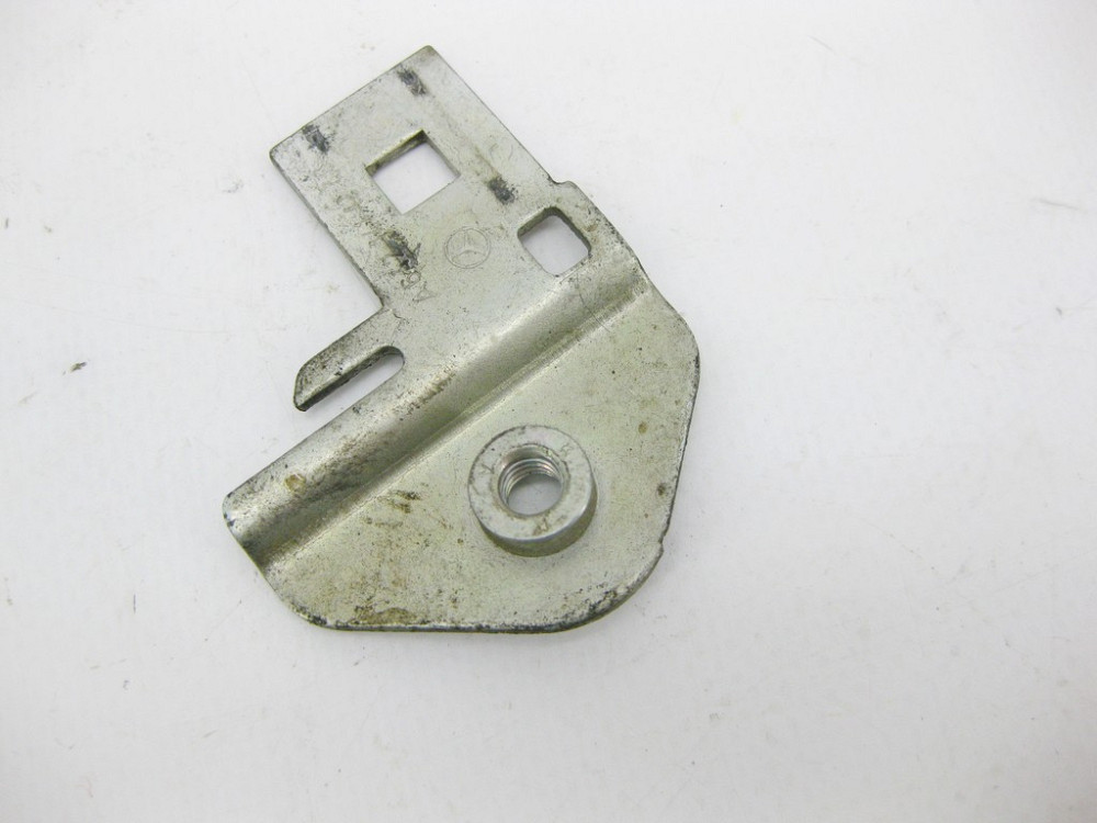 Mercedes-Benz  A6421411240 Кронштейн - тримач перемикаючого клапана системи ОГ для двигуна OM642 V6 3.0 cdi Одесса - изображение 5