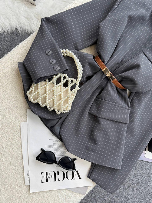 Жіночий класичний піджак вільного крою у смужку костюмка Одеса - фото 15