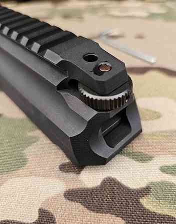 Крышка ствольной коробки с планкой пикатини для АК-74, АКС, АКМ, ЖПК с регулировкой устранения люфта. 