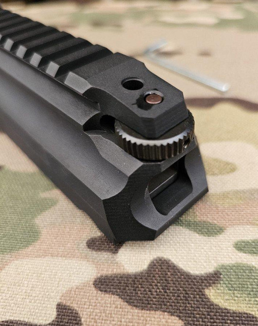 Крышка ствольной коробки с планкой пикатини для АК-74, АКС, АКМ, ЖПК с регулировкой устранения люфта. 