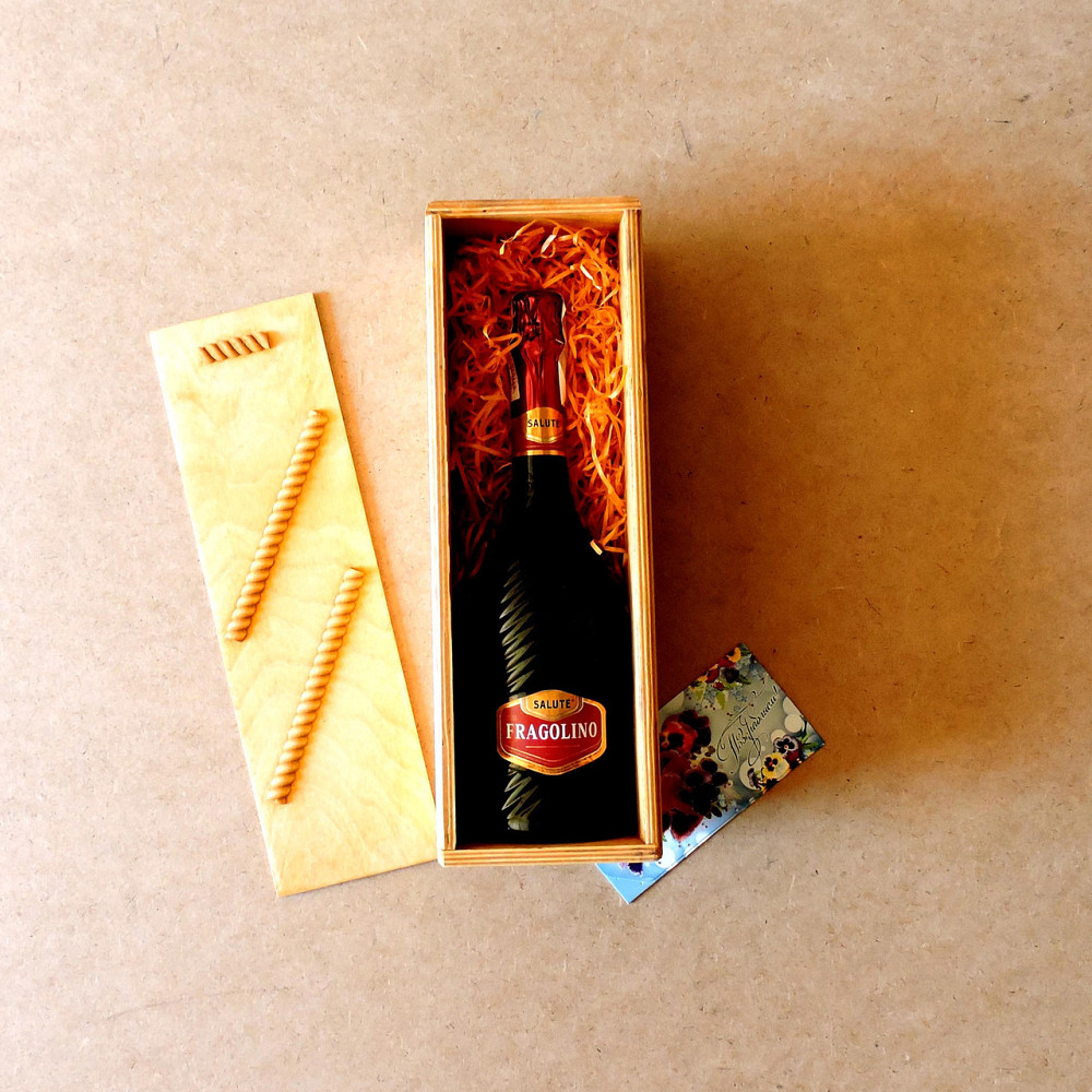 Подарочная коробка 