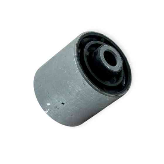 Сайлентблок заднього BMW 5 (E39) нижній задній важіль Мукачево