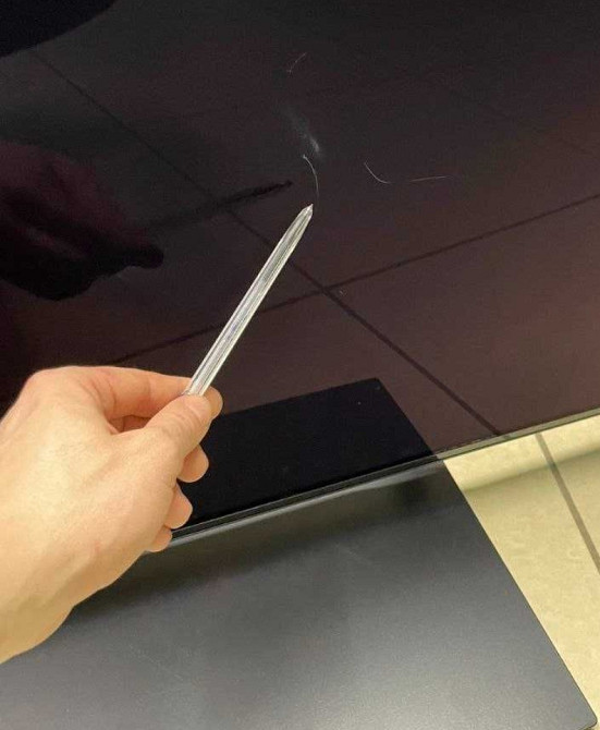 Телевизор Безрамный: 77