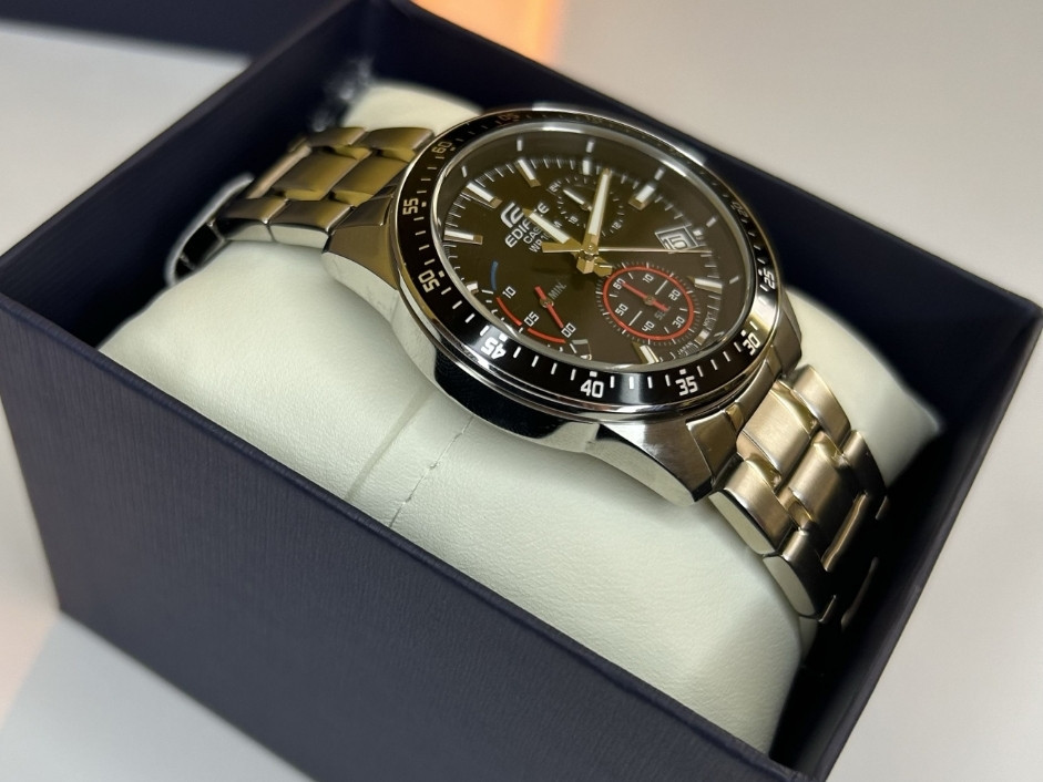 Годинник чоловічий Casio Edifice EFV-540D (оригінал) Киев - изображение 4