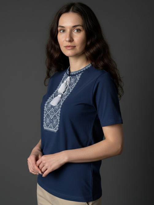 Женская футболка вышиванка темно синяя с бело-серым орнаментом Киев - изображение 2
