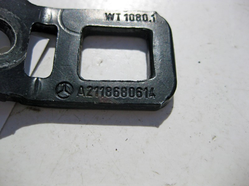 Mercedes-Benz  A2118680614 Верхня скоба - тримач дитячого сидіння E-Class W211 CLS C219 Одесса - изображение 3