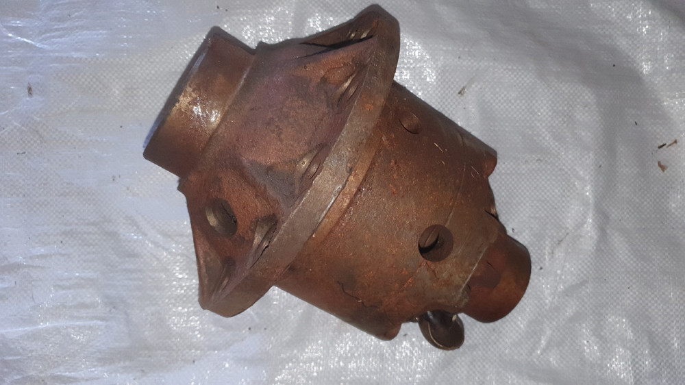 Корпус дифференциала МАЗ-500. СССР. Харьков - изображение 1