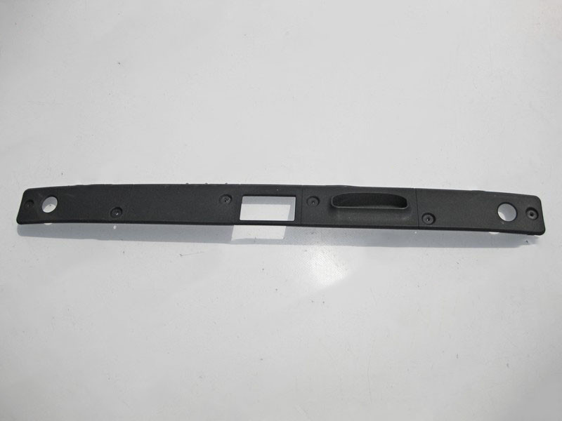 Mercedes-Benz  A2117500193 Внутрішня нижня накладка торця кришки багажника E-Class W211 Одесса - изображение 1