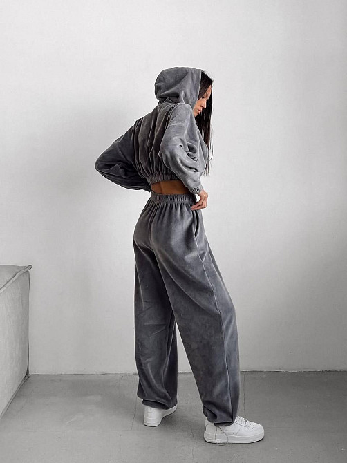 Женский прогулочный костюм двойка: кофта и штаны турецкий велюр Графит Одесса - изображение 3