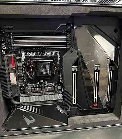 Материнська плата: AORUS Z490, Xtreme LGA 1200+ операційка. Київ