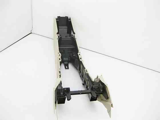 Mercedes-Benz  A1766802701 8L36 Корпус консолі підлокітника CLA Shooting Brake X117 CLA C117 GLA X156 A-class W176 Одеса