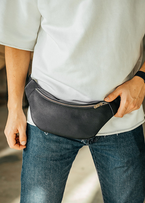 Чоловіча ламана, чоловікська сумка через плече з натуральної шкіри, вмістлена чорна сумка на поясMasterSem Київ - фото 7