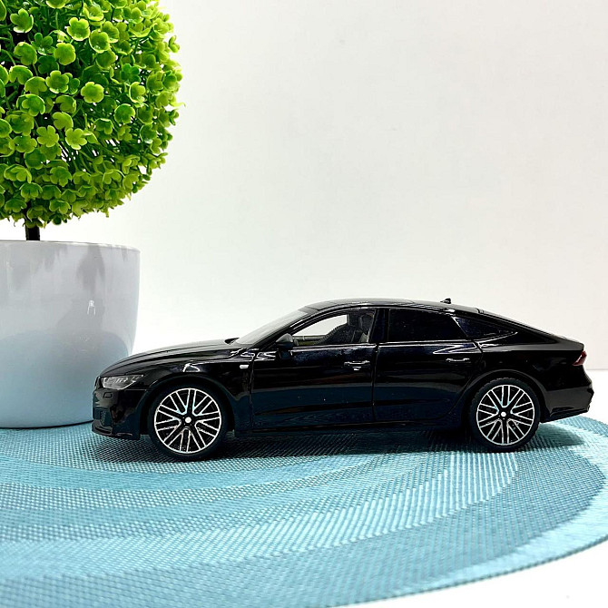 Машинка Audi А7 Авто Експерт металопластик 1:24 звук світло інерція Чорна (1904-17) Чернігів - фото 4
