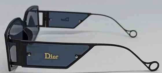 Женские брендовые очень стильные очки черные однотонные в черном метал. Киев