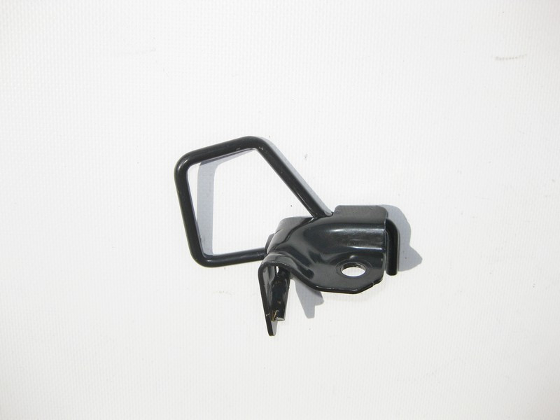 Mercedes-Benz  A2136182000 Тримач - кронштейн дитячого сидіння ISOFIX під заднім правим сидінням праворуч E-Class W213 Одесса - изображение 1