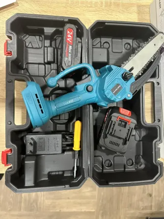 Мини пила (24В​​​​​​​, 5,0 Ач) Веткорез компактная и лёгка цепная пила аккумуляторная Коломия