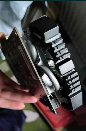 Відеокарта: RTX 2060 Super Київ