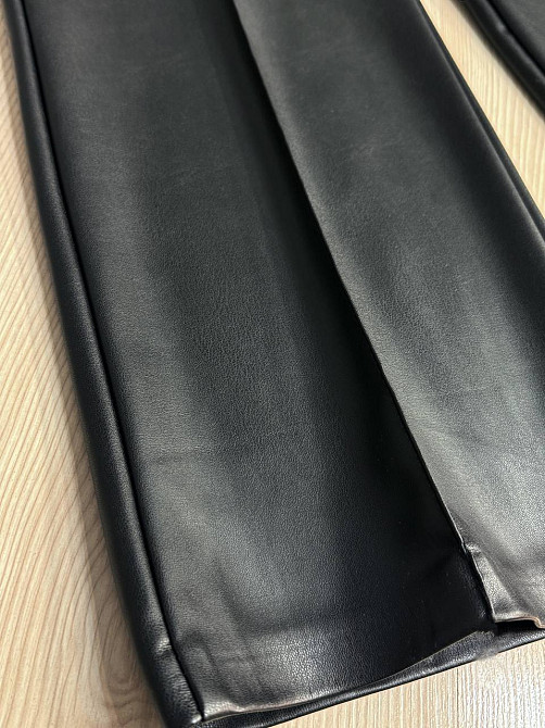 Брюки жіночі Gritana 201 з екошкіри прямі зі стрілкою чорні, чорний, S Київ - фото 9