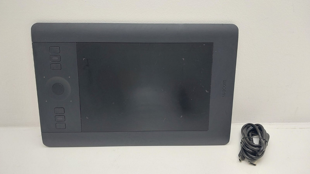 Графічний планшет Wacom Intuos Pro Small PTH-451 без пера (товар вживаний) Луцк - изображение 1