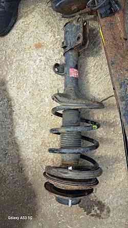 Продається пара передніх стійок у зборі на Hyundai Tucson 2004-2012 року Київ