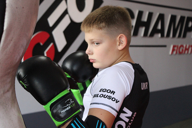 Боксерські рукавиці PowerPlay 3004 JR Classic Чорно-Зелені 8 унцій Киев - изображение 7