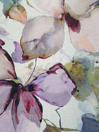 Обои виниловые на флизелиновой основе Rasch Florentine 1.06х10 цветы крупные сиреневые синие розовые  на белом Киев