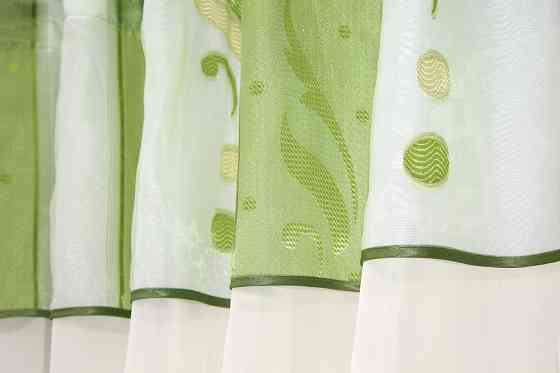 Кухонные шторы VR-Textil № 084к с ламбрекеном и подвязками молочный с салатовым 280х170 см (59-750) Киев