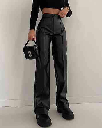 Женские базовые теплые брюки эко кожа на флисе Одесса