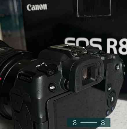 Бездзеркальний фотоапарат Canon R8. Київ