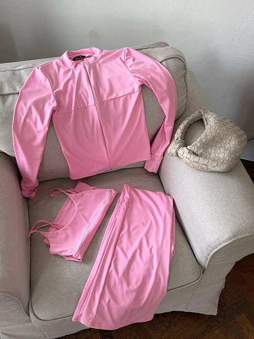 Женский повседневный костюм тройка: кофта топ и штаны из микродайвинга Розовый, 48/50 Одесса - изображение 10
