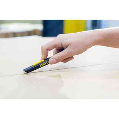 Нож монтажный Stanley с выдвижным керамическим лезвием , L=130 мм. (STHT0-10293) Винница