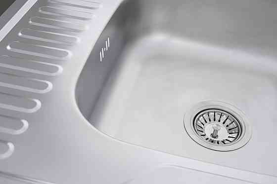 VALESO КОМПЛЕКТ мийка накладна 6060 САТИН "R" 0,7/160 TM Valeso + змішувач NS02A Valeso Коломия