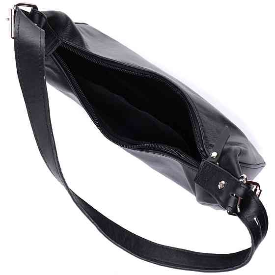 Женская сумка багет с регулируемым ремнем из гладкой натуральной кожи Shvigel 22834 Черная Киев