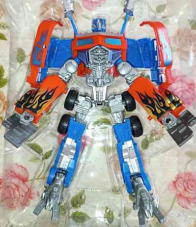 Трансформер Оптимус прайм 22 см. Киев