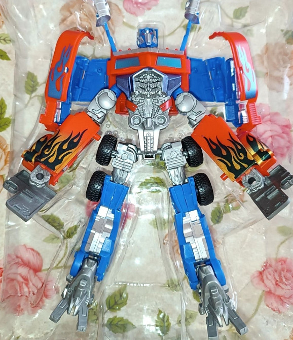 Трансформер Оптимус прайм 22 см. Киев - изображение 1