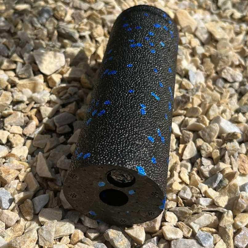 Масажний ролик (роллер) гладкий PowerPlay PP-4346 Mini EPP Foam Roller Чорно/Синій (15x5,3см.) Кам'янське - фото 3