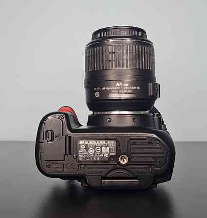 Дзеркальний фотоапарат Nikon D5000 + kit об'єктив 18-55 + сумка + SD 64GB Клевань