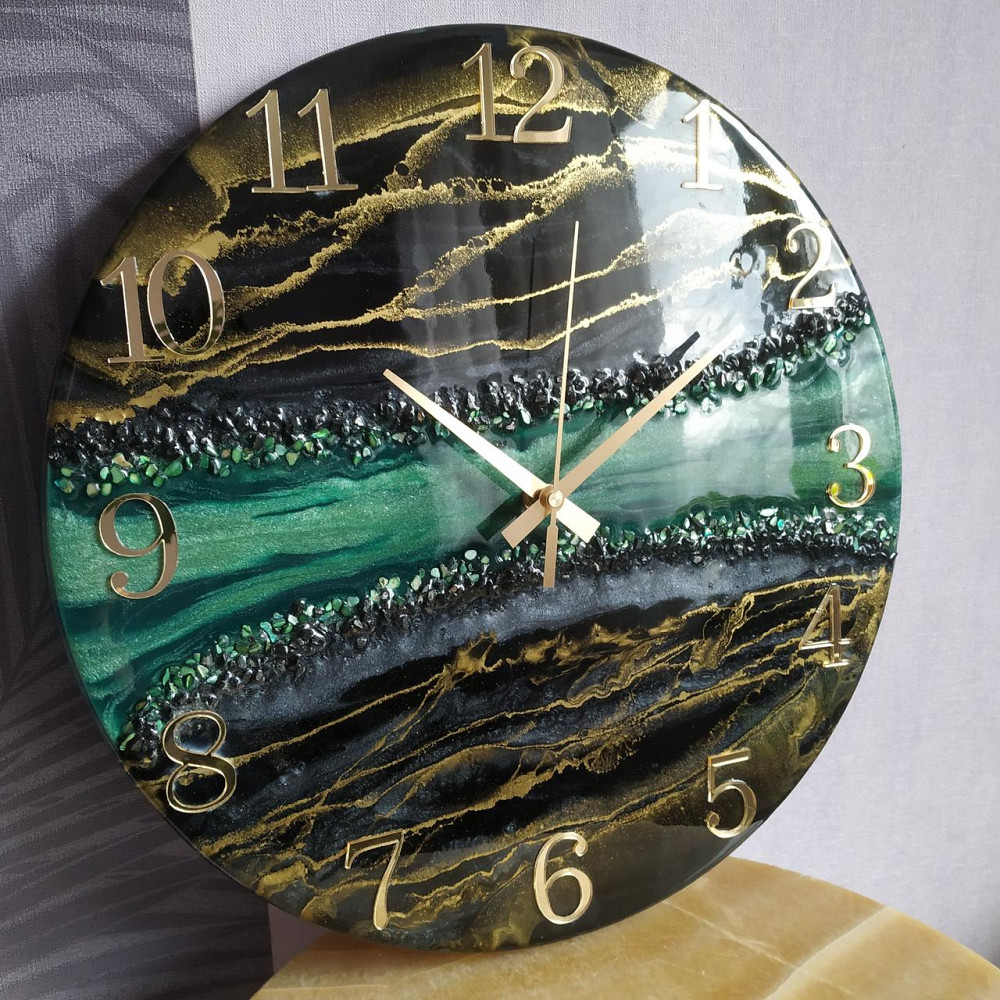 Настіний годинник з епоксидної смоли ручної роботи Дніпро - фото 2