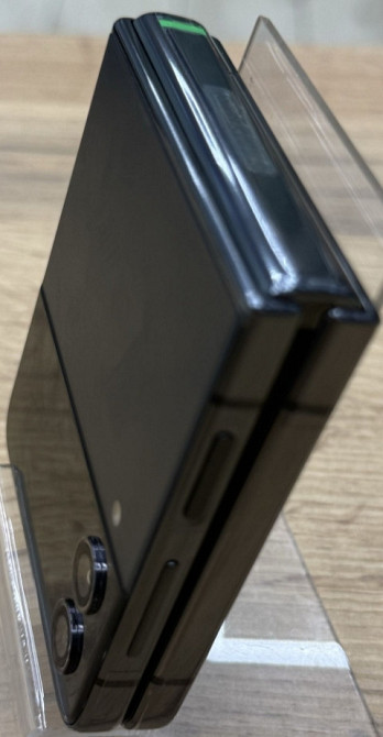 Смартфон Samsung Flip 4 256Gb. Новый! Харків - фото 1