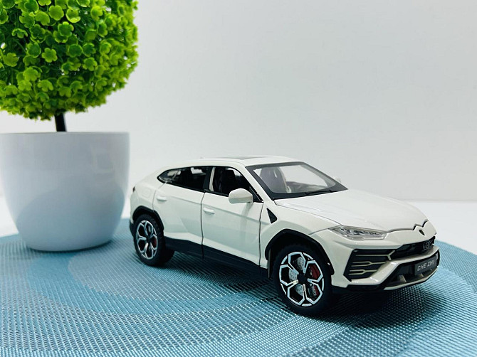 Машинка металева TK Union Lamborghini Urus інерційна відкриваються двері капот багажник 1:24 Біла (GT - 06441) Чернігів - фото 1