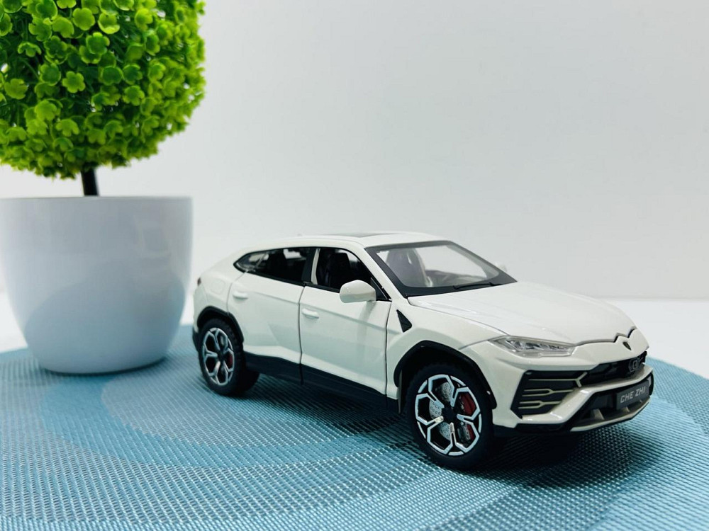 Машинка металева TK Union Lamborghini Urus інерційна відкриваються двері капот багажник 1:24 Біла (GT - 06441) Чернігів - фото 1