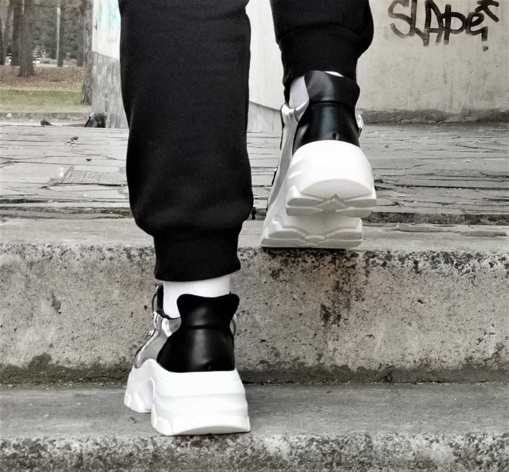 . Жеганські Кросівки на Танкетці Сріблясті Сліпони Мокасини на Платформі Білі (розміри: 36,38,39) — 16 Дніпро - фото 7