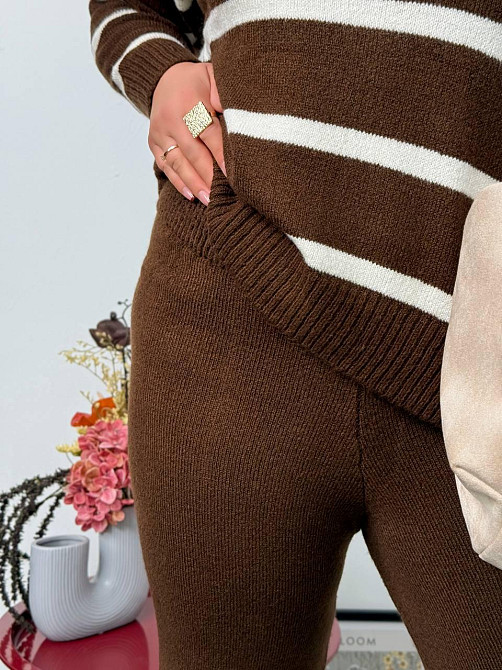 Жіночий теплий базовий костюм: светр і штани машинне в'язання з додаванням ангори Шоколад Одеса - фото 8